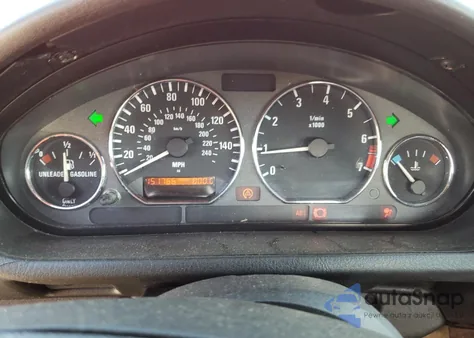 1998 BMW Z3 1.9 from USA, damaged, VIN 4USCH7335WLD16745